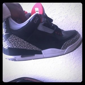 Retro Air Jordan 3 Black Cement